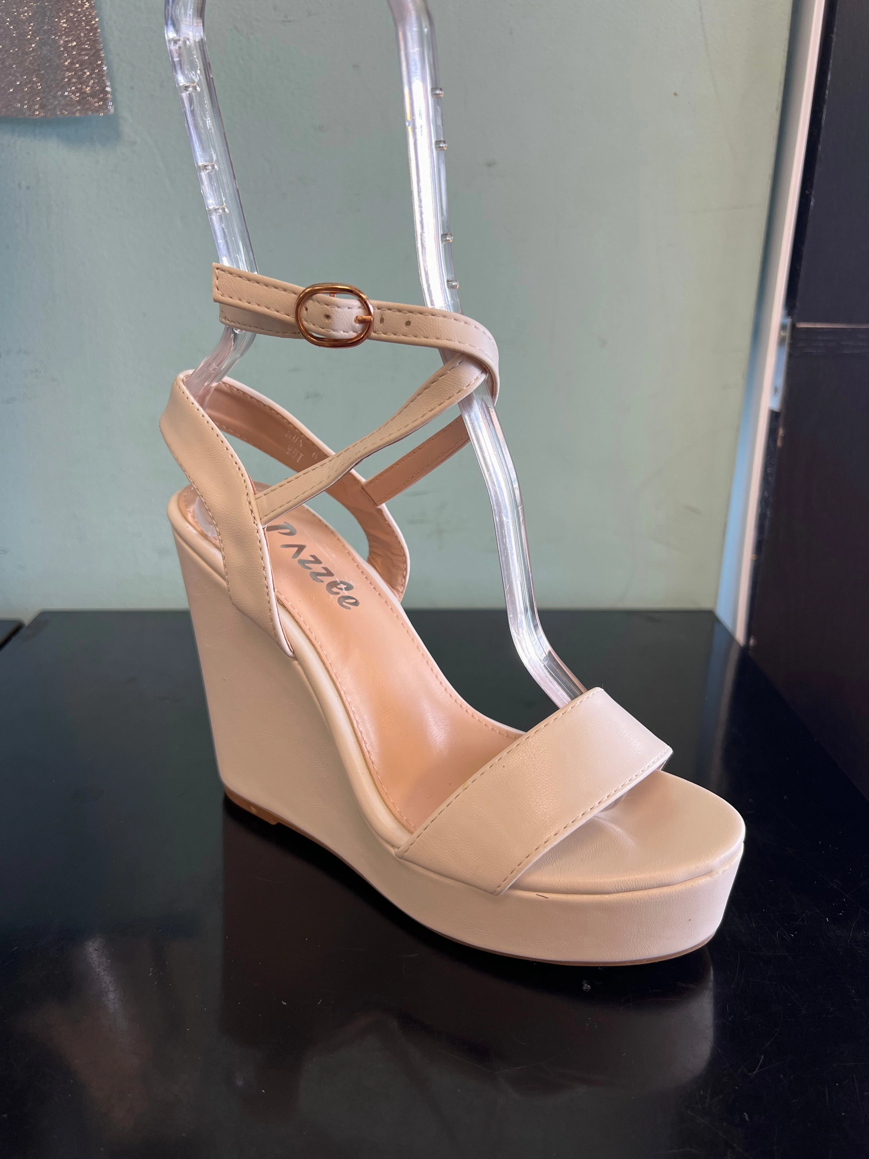 SUN White Faux Leather Platform Heel High Heels And Low Lifes