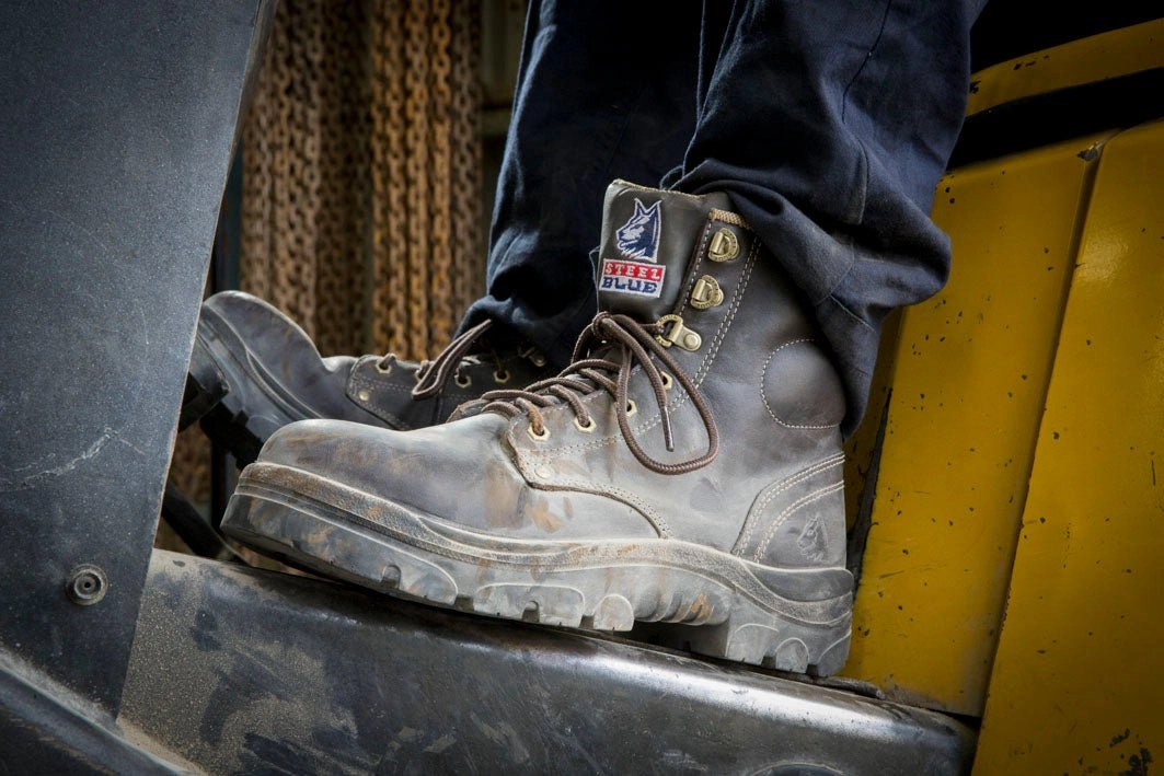 Steel Blue Argyle Mens Work Boots - Claret S3 Arctic Grip Work Boots