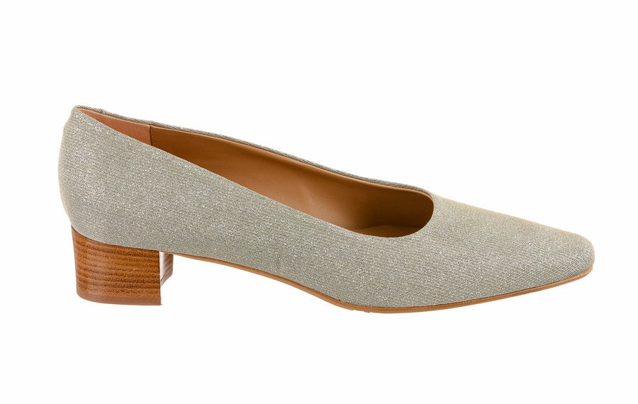 Durable Business Casual Shoes Via Ely Gold