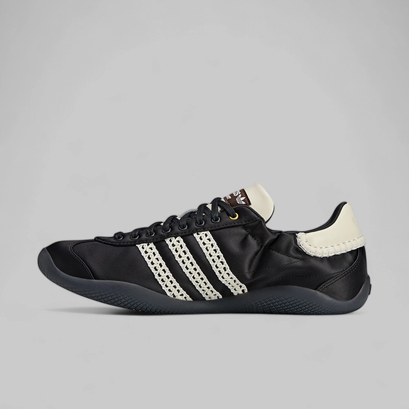 Adidas Shoes For Walking X Wales Bonner Karintha Low Satin - Black/Cream White