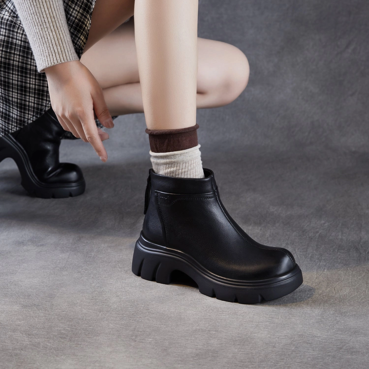 Combat High Boots Women's Minimalist Leather Furred Ankle Boots