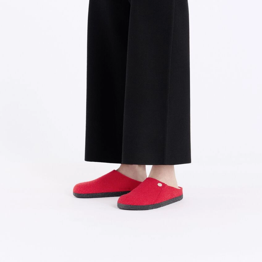 Hsn Zermatt Shearling : Active Red